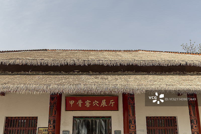 河南省安阳市殷墟宫殿宗庙遗址：甲骨窖穴展厅图片素材