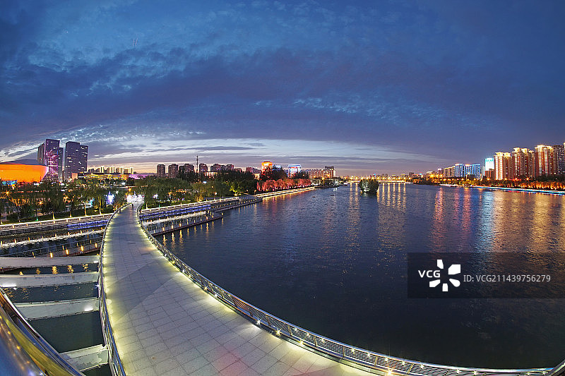 太原长风商务区夜景图片素材