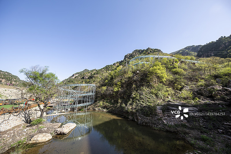 河南省三门峡市渑池县仰韶仙门山旅游景区：玻璃水滑图片素材