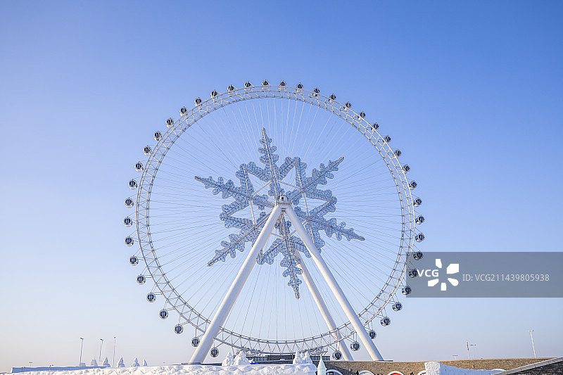 哈尔滨冰雪大世界摩天轮图片素材