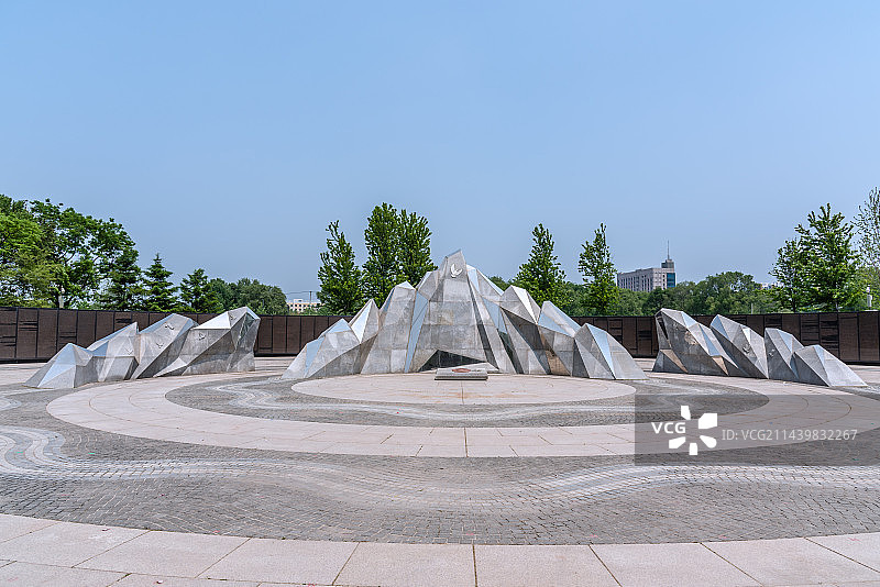 沈阳烈士陵园的烈士纪念广场及烈士英名墙图片素材