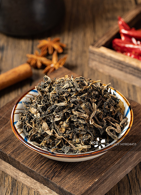 盘子里的梅干菜图片素材