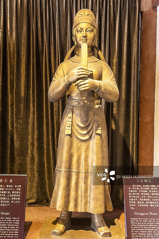 四川省广元市皇泽寺二圣殿：上官婉儿雕像图片素材