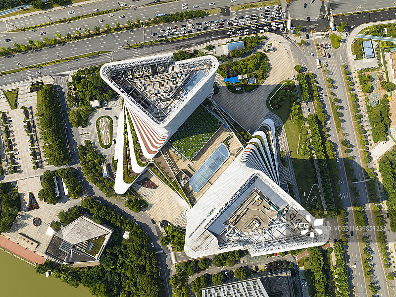 武汉市江夏区光谷高新大道光谷金融中心航拍全景图片素材