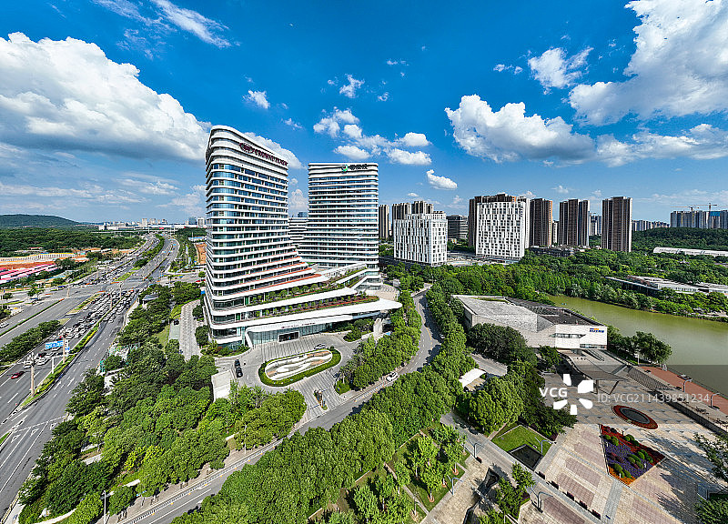 武汉市江夏区光谷高新大道光谷金融中心航拍全景图片素材