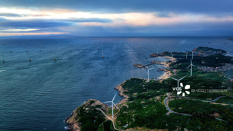 航拍平潭岛 海岸线岛屿 风车图片素材