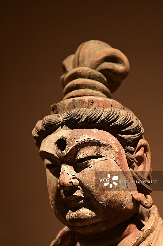 彩绘木雕菩萨坐像（宋金）图片素材