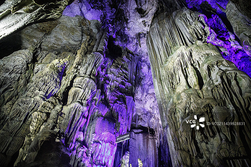 中国贵州毕节市织金洞,国家五A级景区,天下第一洞,溶洞,中国十大奇洞图片素材