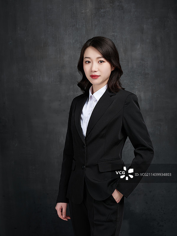 女白领半身像图片素材