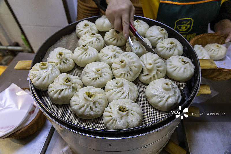 河南省郑州市御膳煌胡辣汤店美食：包子图片素材