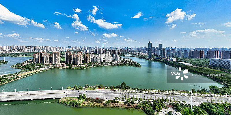 武汉东西湖区金银湖联通路城市风光图片素材