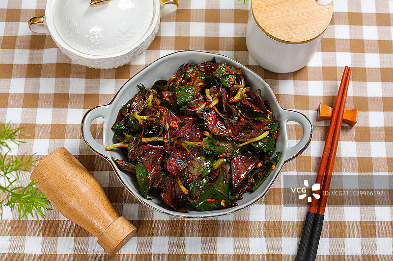 美味家常菜凉拌鱼腥草叶图片素材