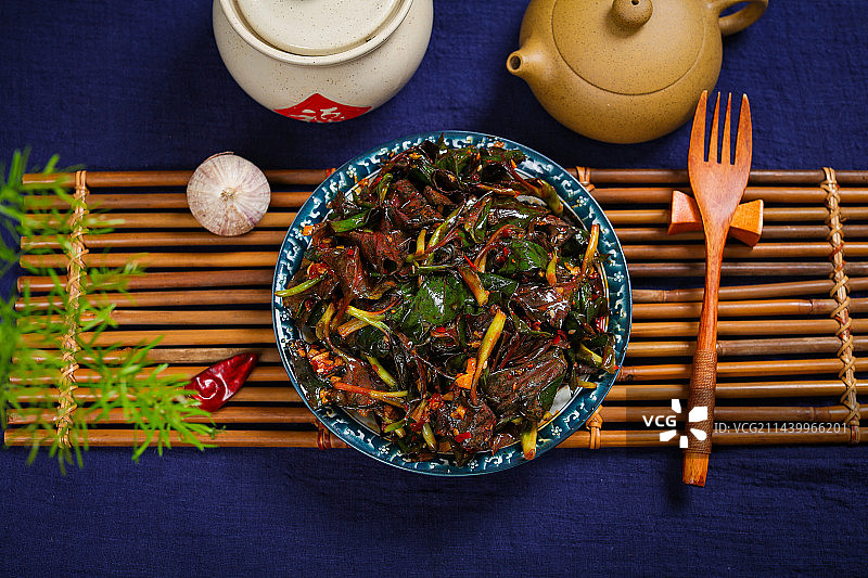 美味家常菜凉拌鱼腥草叶图片素材