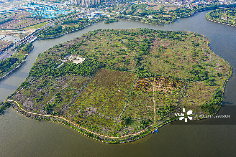 航拍荒岛 郑州高新区双湖科技城湖心岛 等待开发建设 天德湖图片素材