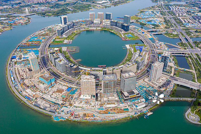 航拍河南郑州北龙湖金融岛 郑东新区国际化区域金融中心 郑州金融岛 人工岛屿 CBD图片素材