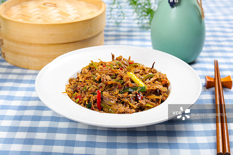 傣味美食菜肴小炒芭蕉花肉沫图片素材