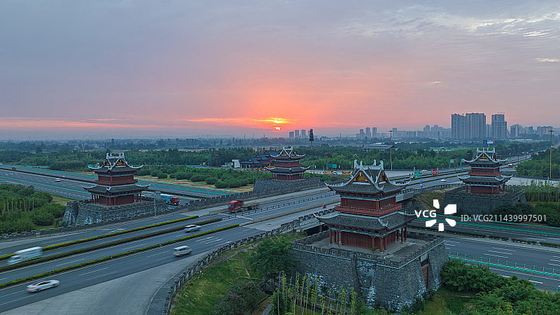 眉山市东坡区成乐高速公路日出朝霞航拍图图片素材