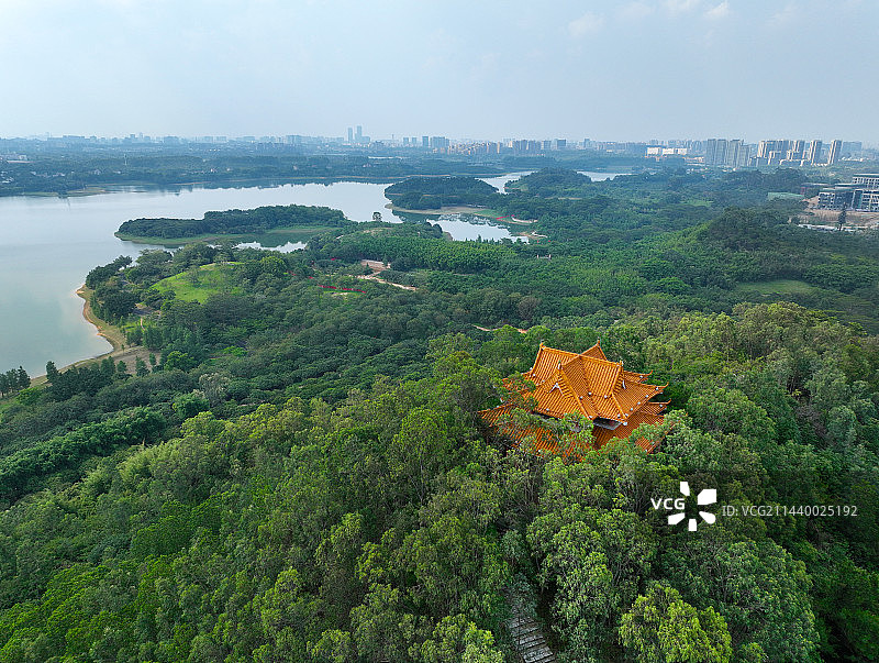 广东省东莞市大朗镇松山湖风景区桃源公园华为溪流背坡村航拍图片素材