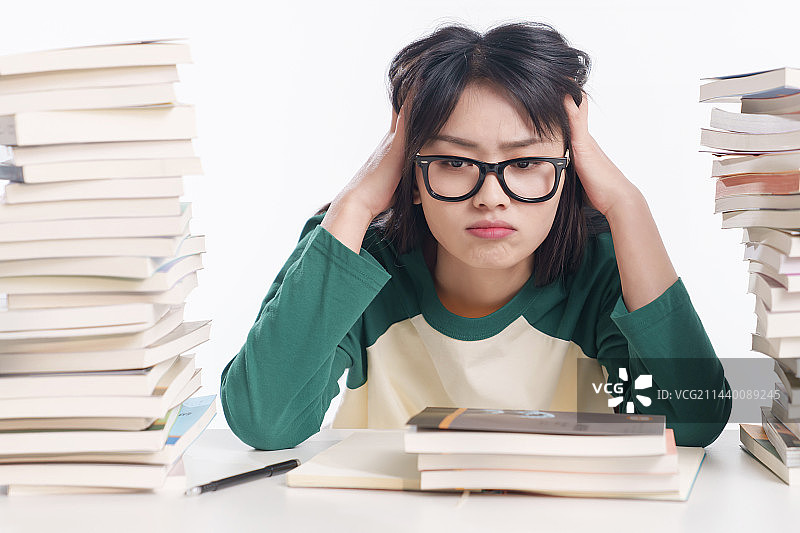 抓狂的女大学生图片素材