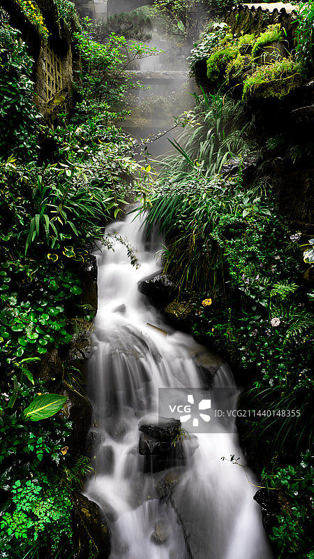 江西上饶婺源篁岭景区内小瀑布图片素材