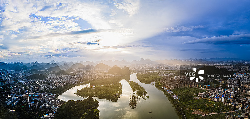 雨后的阳光（桂林漓江）图片素材