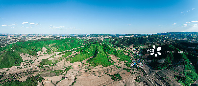 北方山村初夏风光（航拍），2023年6月4日，拍摄于辽宁省阜新市阜新县沙拉镇图片素材