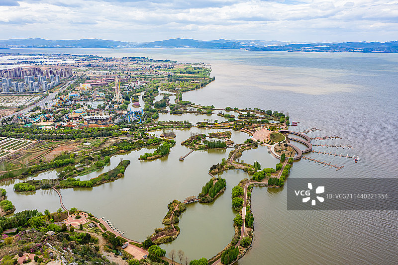 航拍云南昆明古滇精品湿地公园 七彩云南古滇名城 昆明滇池外海 环滇池湿地生态圈慢行步道 古滇国文化园图片素材