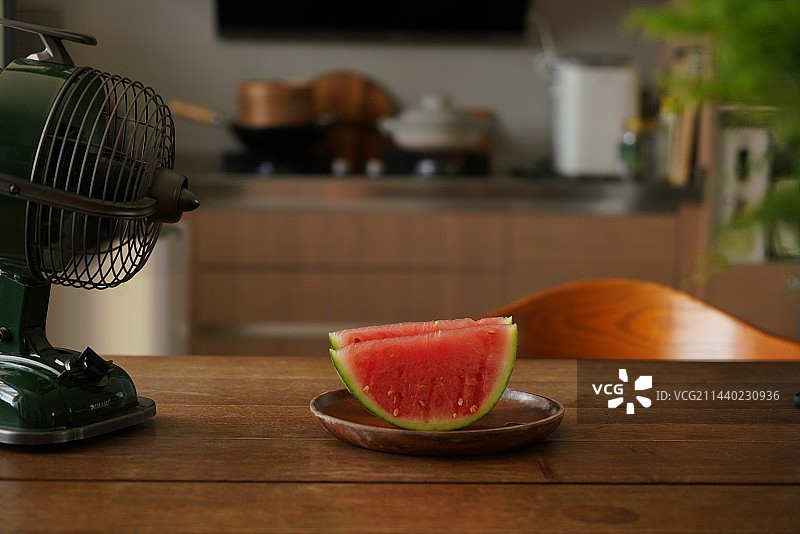 西瓜味的夏天图片素材
