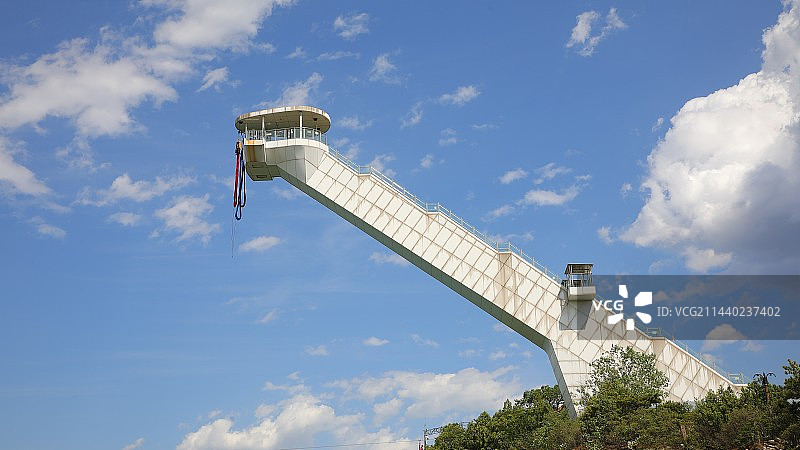 蹦极台图片素材