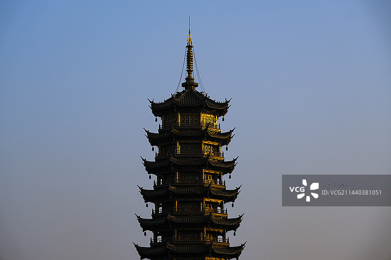 广西壮族自治区桂林市日月双塔文化公园傍晚日落绚丽风景图片素材