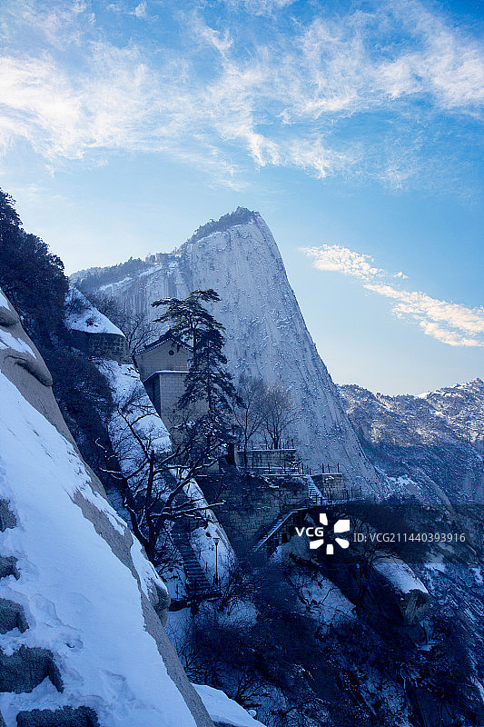 眺望陕西“西岳”华山图片素材
