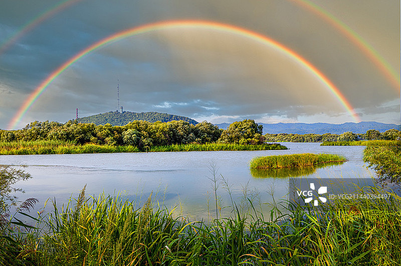乌苏里江秋天风景图片素材