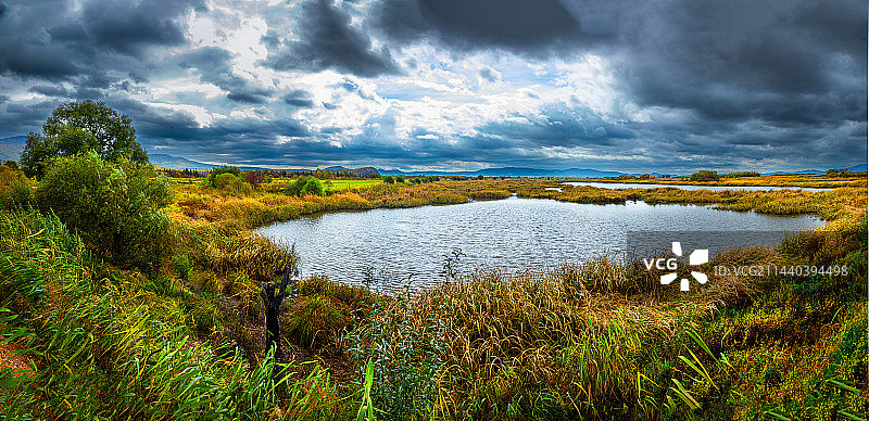 乌苏里江秋天风景图片素材