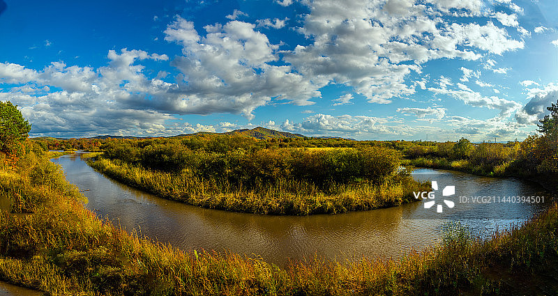 乌苏里江秋天风景图片素材