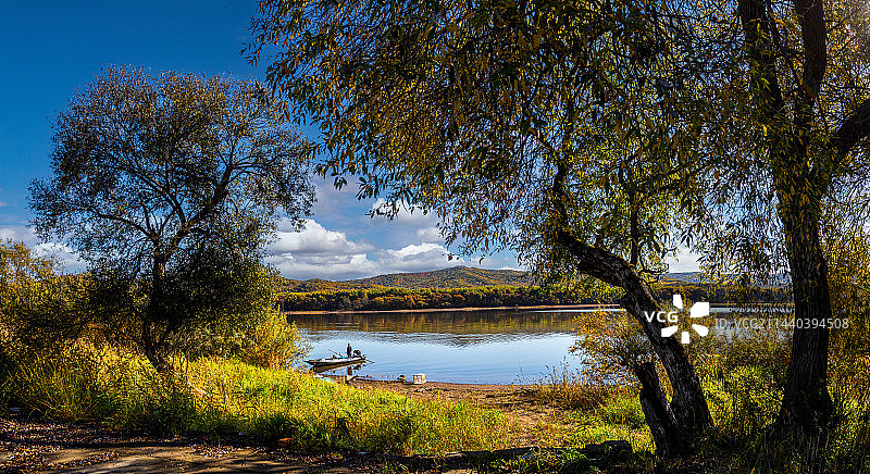 乌苏里江秋天风景图片素材
