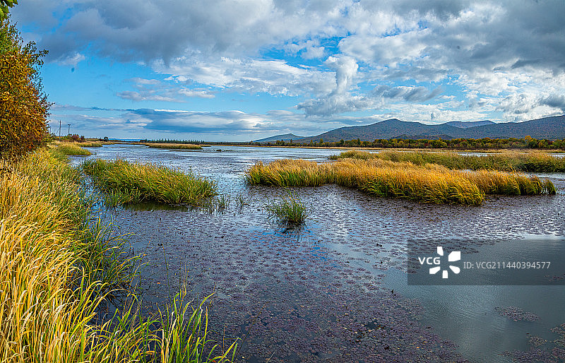 乌苏里江秋天风景图片素材