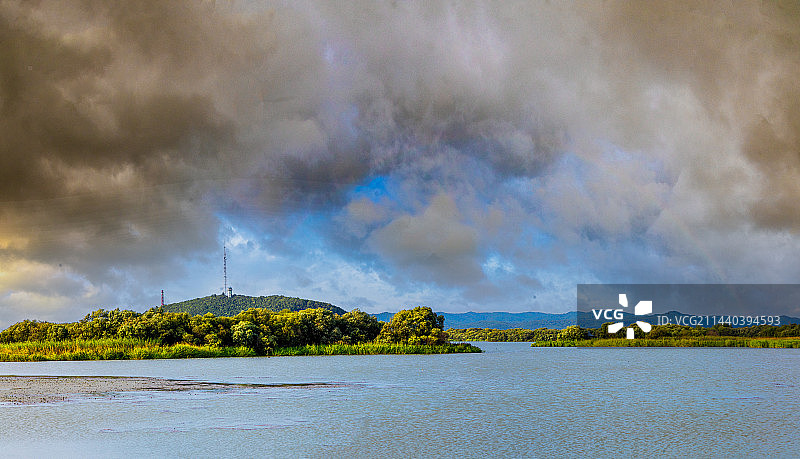 乌苏里江秋天风景图片素材