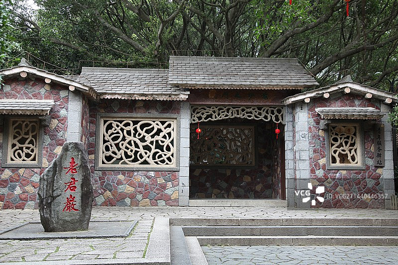福建泉州：老君岩，中国现存最大的道教石雕图片素材