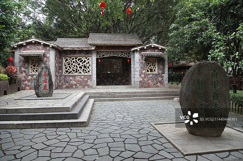 福建泉州：老君岩，中国现存最大的道教石雕图片素材