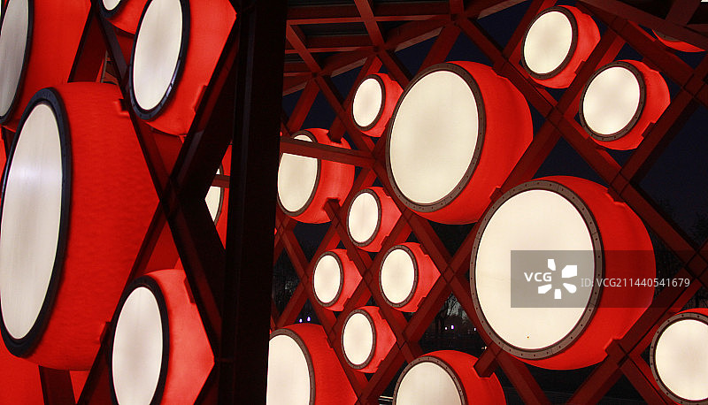 夜色铜鼓灯图片素材