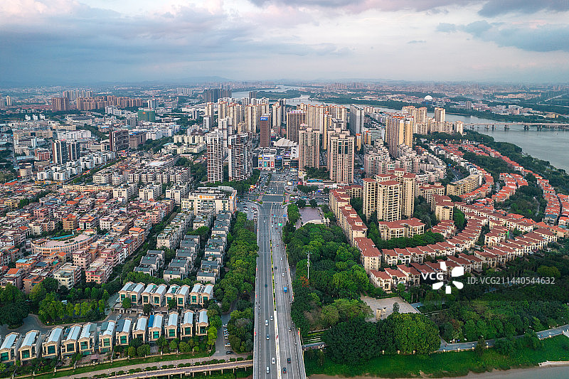 东莞石龙镇航拍全景图片素材