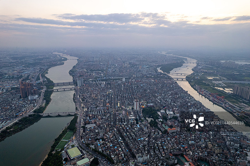东莞石龙镇航拍全景图片素材