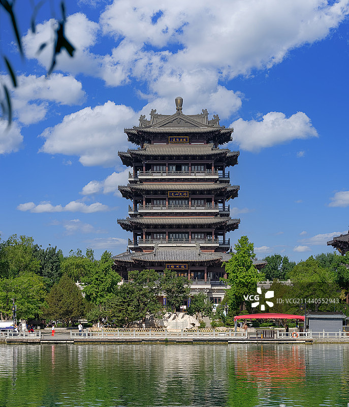 中国山东济南大明湖超然楼风光图片素材