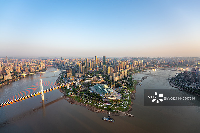 重庆市来福士江北嘴两江交汇高楼视角城市天际线图片素材