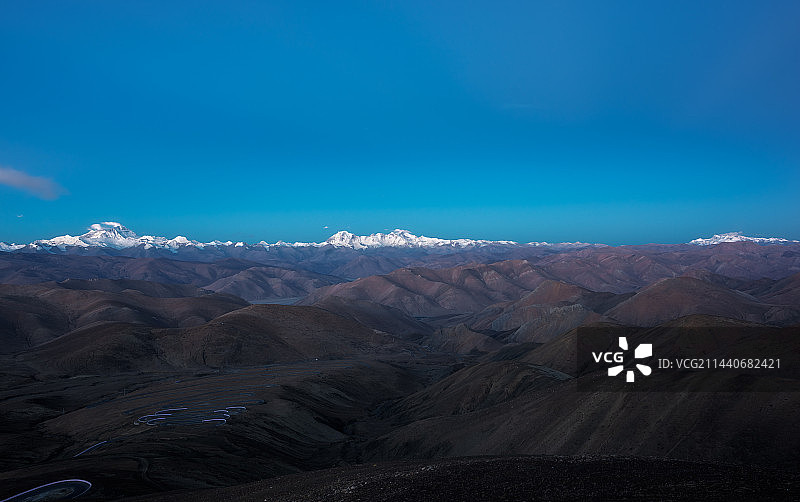 珠峰，洛子峰，卓奥友峰，希夏邦马峰图片素材