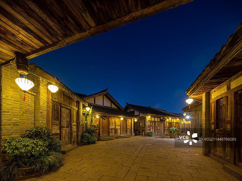 重庆市大渡口区大渡口古镇灯光秀图片素材