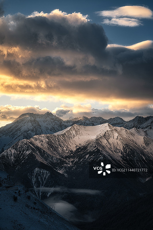 四川巴郎山图片素材