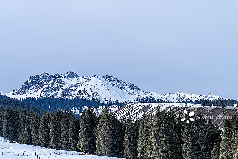 新疆乌鲁木齐 南山天文台景区 冬季雪景雪山 公路图片素材