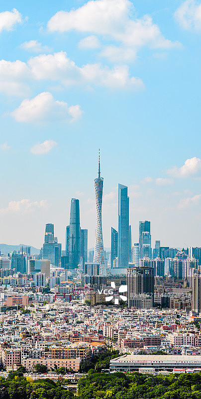中国广东省广州市天河CBD中轴线建筑群图片素材