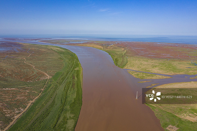 鸟瞰黄河入海口图片素材